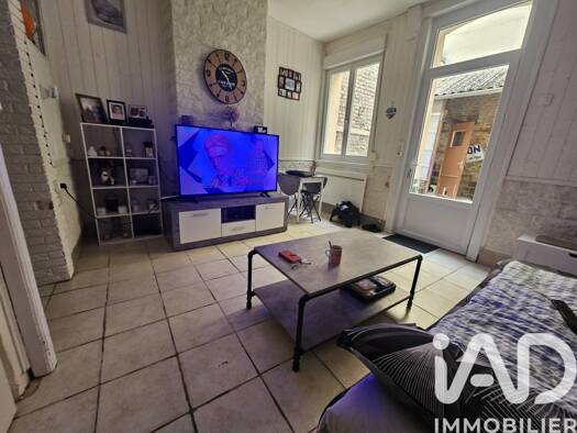 Maison de ville à vendre 78 000 € 3 pièces 2 chambres 54 m² 48 m² de terrain Casernes-Caux-Corbineau Douai 59500