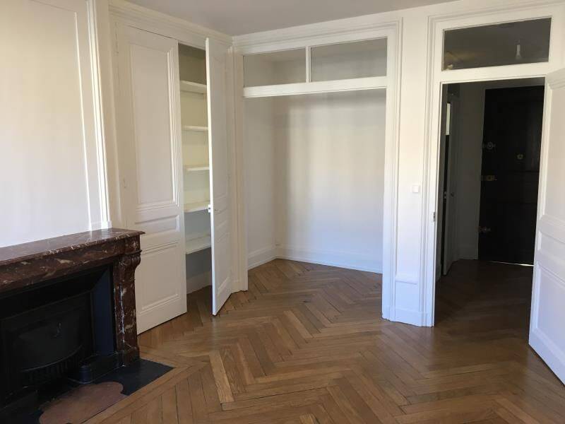 Appartement 2 pièces 52 m² · à Lyon 7ème Arrondissement · 52,1 m² · 896 €/mois