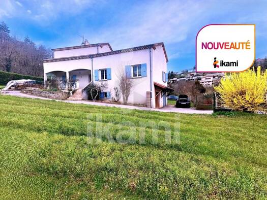 Maison de plain-pied à vendre 249 000 € 6 pièces 2 chambres 166 m² 904 m² de terrain Villevocance 07690