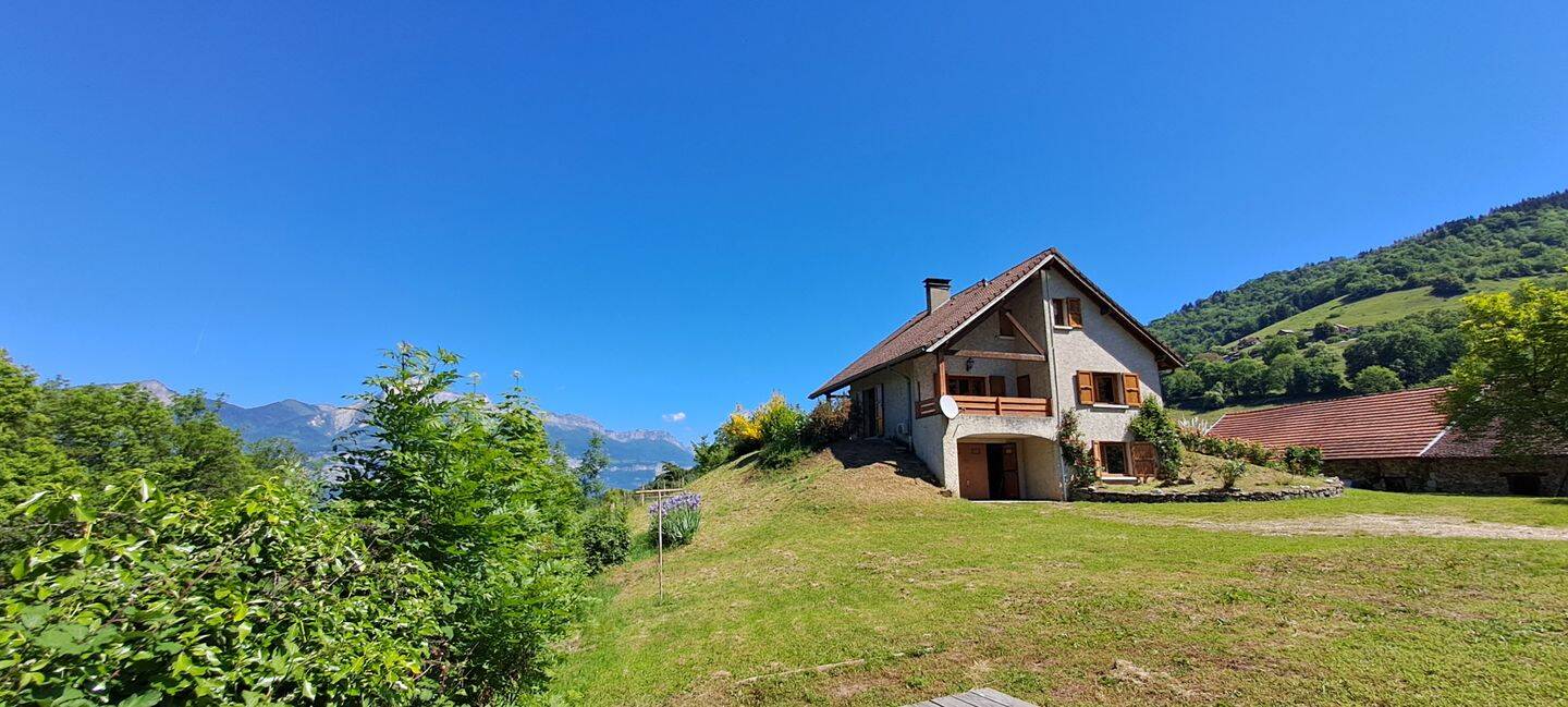 Maison 4 pièces 97 m² · à La Combe-de-Lancey · 96,5 m² · 450 000 €