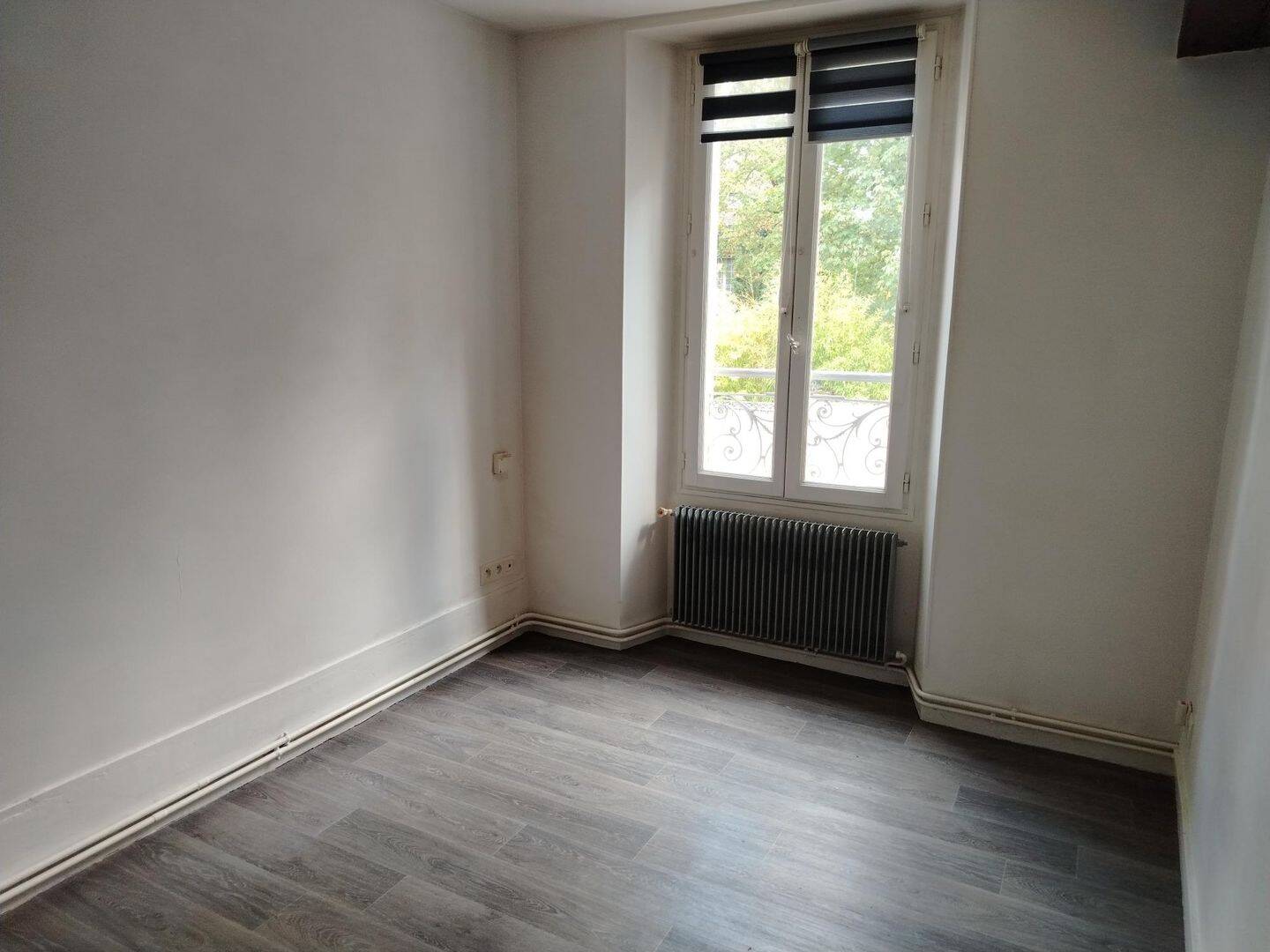 Appartement 2 pièces 42 m² · à Montfort-l'Amaury · 41,5 m² · 785 €/mois