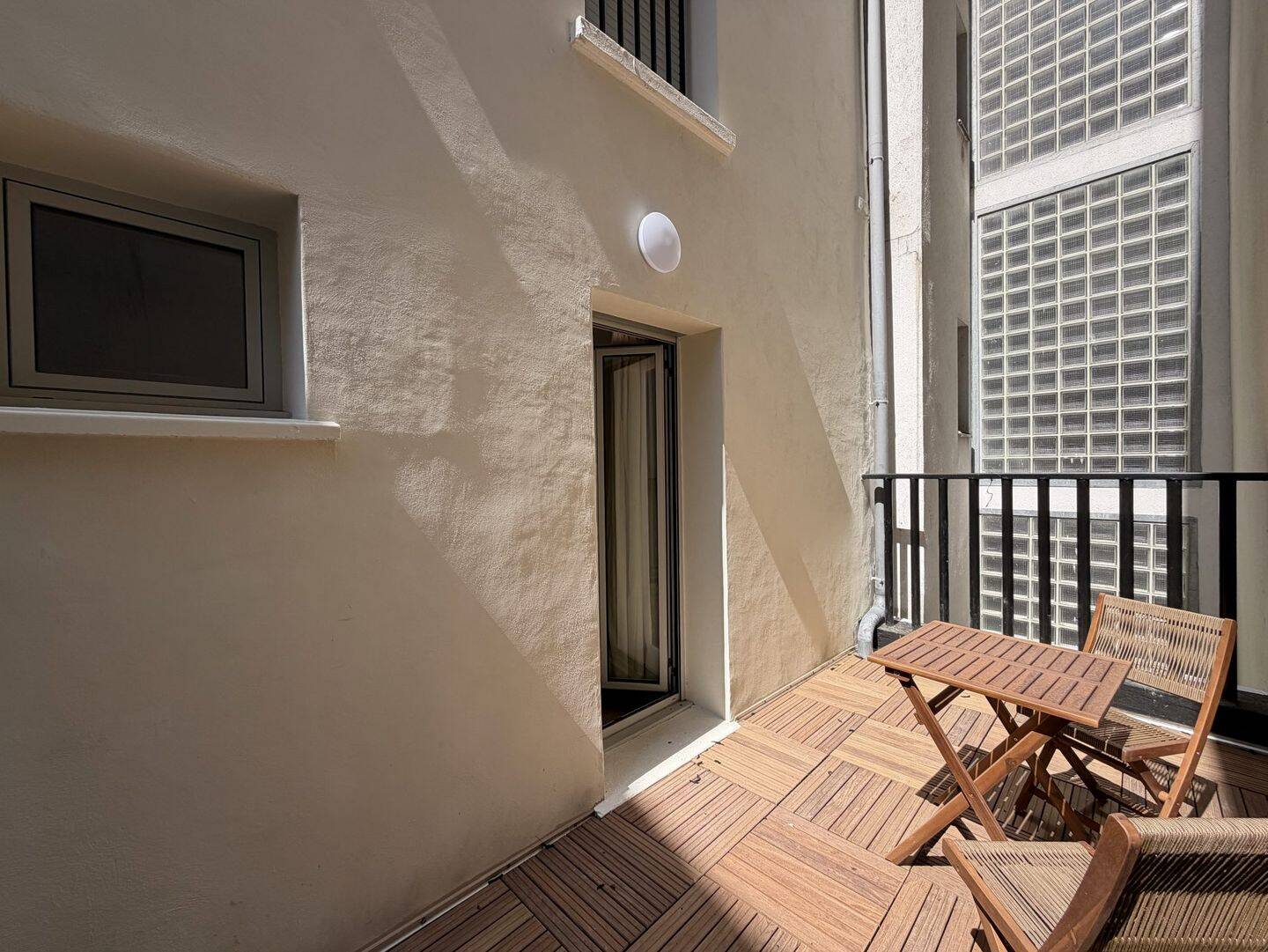 Appartement 1 pièce 26 m² · à Paris 18ème Arrondissement · 25,9 m² · 1 246 €/mois