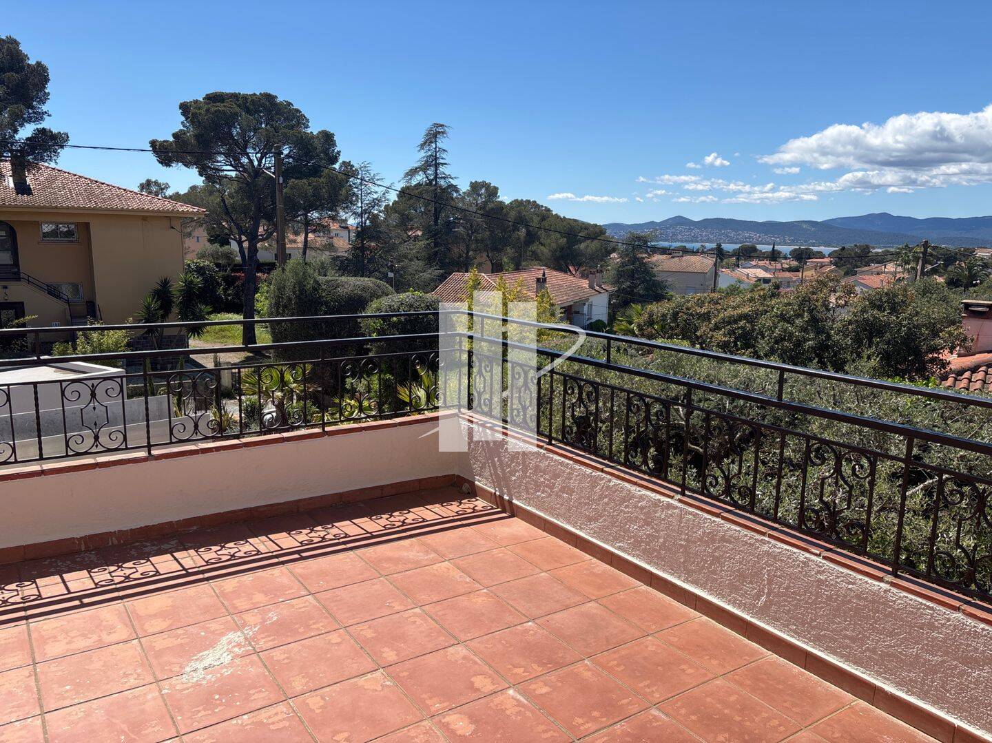 Appartement 5 pièces 122 m² · à Saint-Raphaël · 122 m² · 795 000 €