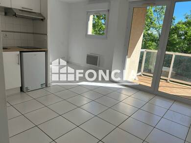 Appartement à louer 395 € 1 pièce 22,8 m² Étage 1/2 Saint Martin Perpignan 66000