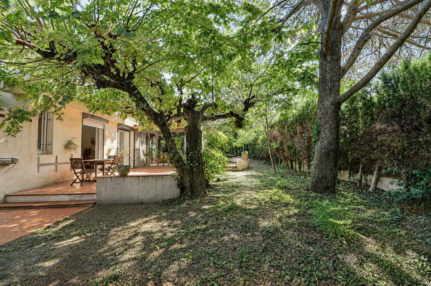 Maison 7 pièces 175 m² · à Marseille 8ème Arrondissement · 175 m² · 1 065 000 €