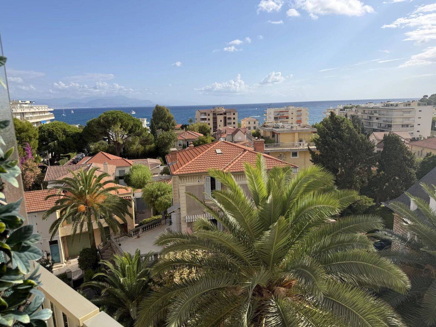 Appartement 3 pièces 81 m² · à Antibes · 81,3 m² · 1 095 000 €