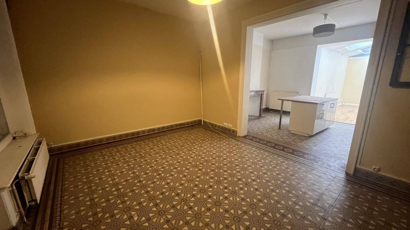 Appartement 4 pièces 96 m² · à Lille · 95,7 m² · 180 200 €