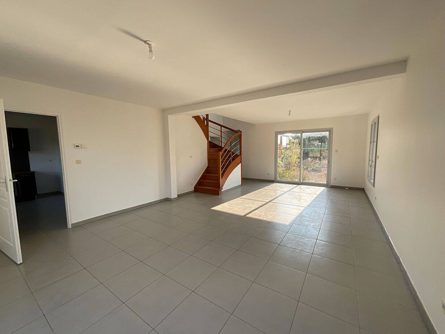 Maison 7 pièces 150 m² · à Les Monts du Roumois · 150 m² · 1 300 €