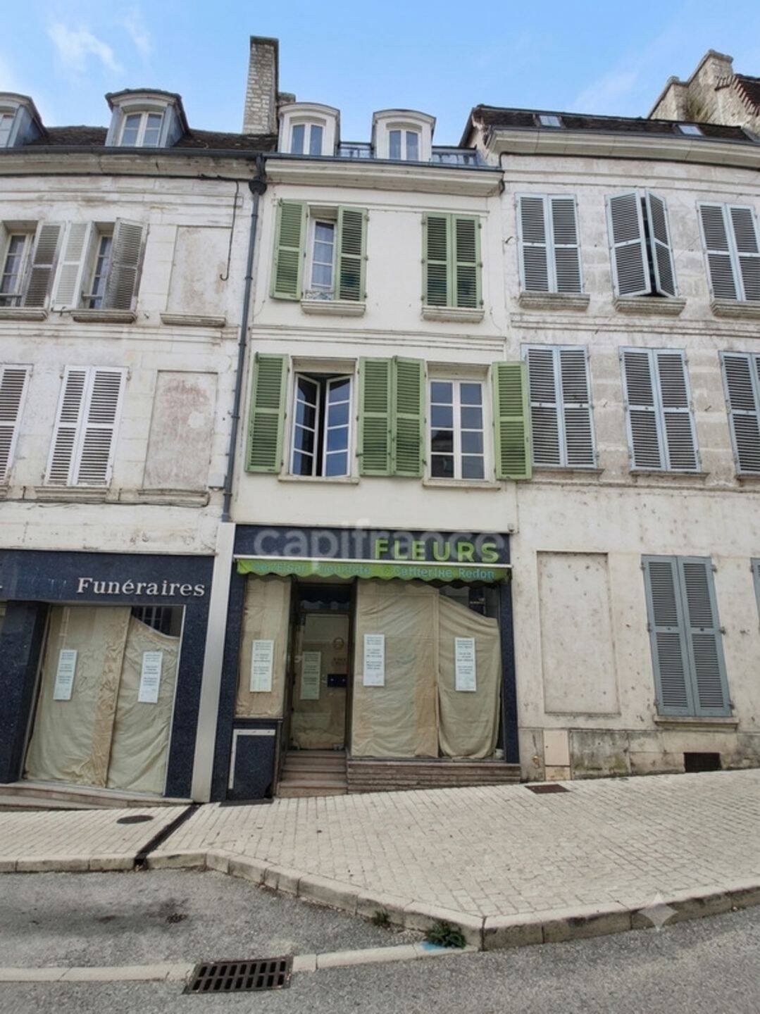 Maison 5 pièces 145 m² · à Tonnerre · 145 m² · 30 000 €