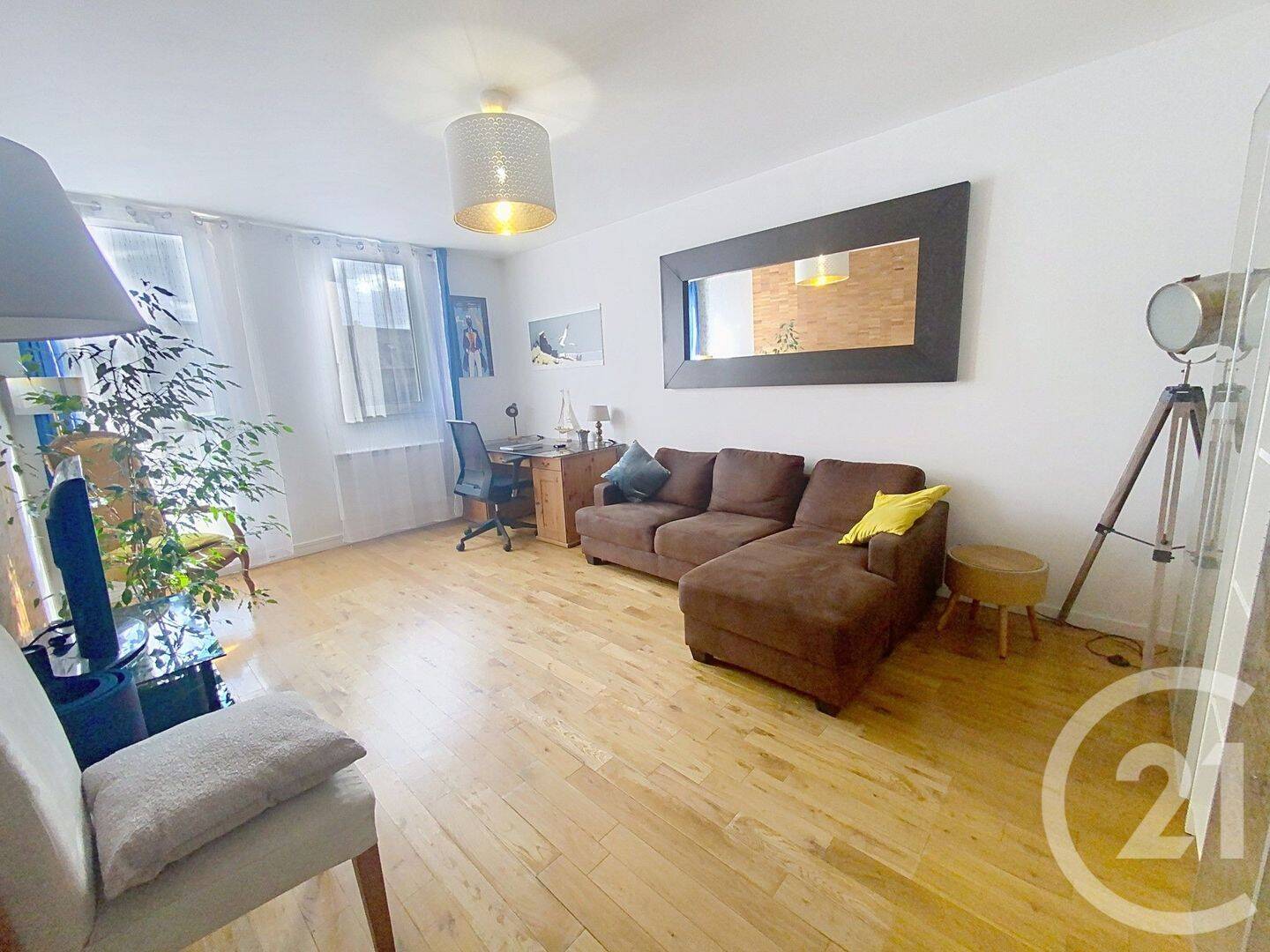 Appartement 2 pièces 63 m² · à Senlis · 63 m² · 975 €/mois