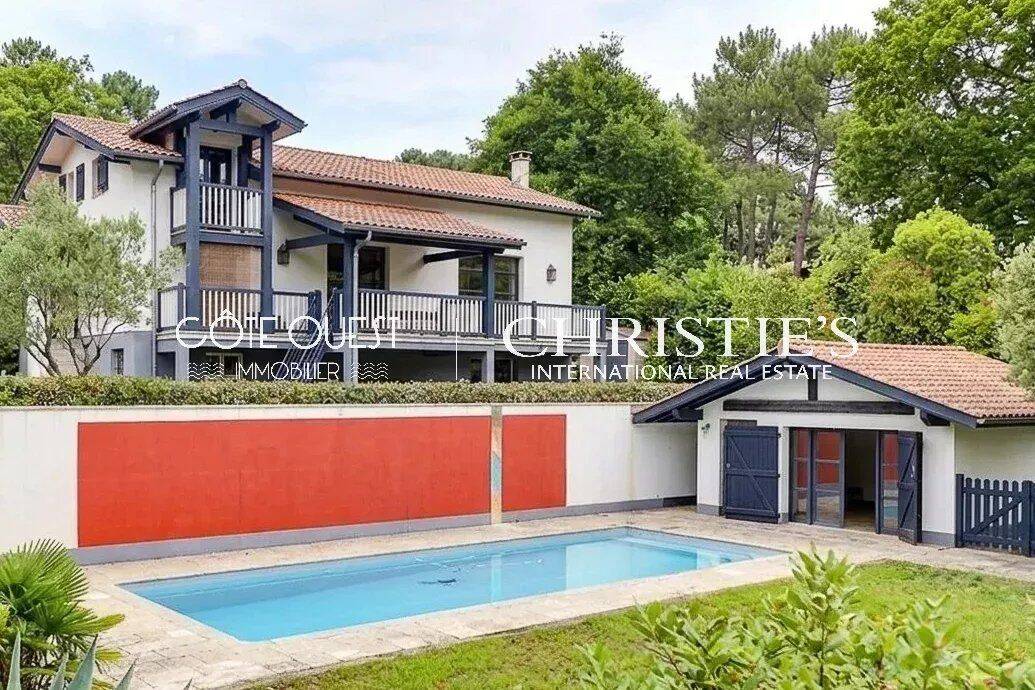 Maison 7 pièces 220 m² · à Arbonne · 220 m² · 1 500 000 €