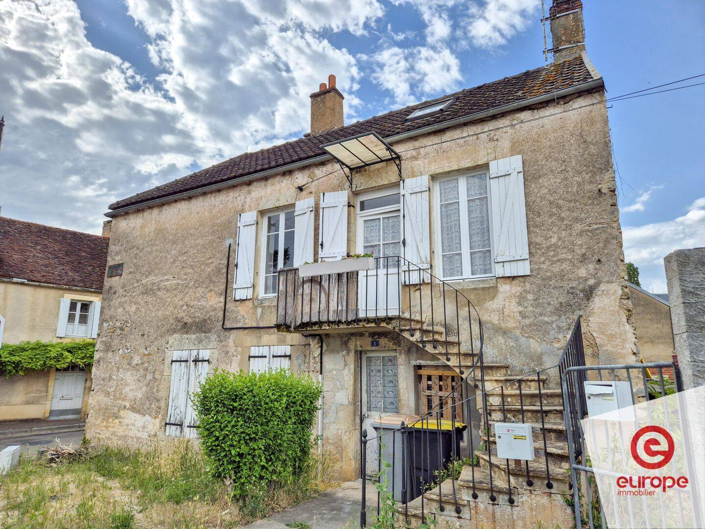 Maison 2 pièces 38 m² · à L'Isle-sur-Serein · 38 m² · 51 000 €