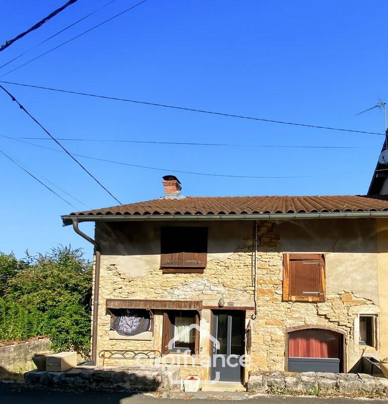 Maison 5 pièces 88 m² · à Champagnat · 88 m² · 136 000 €