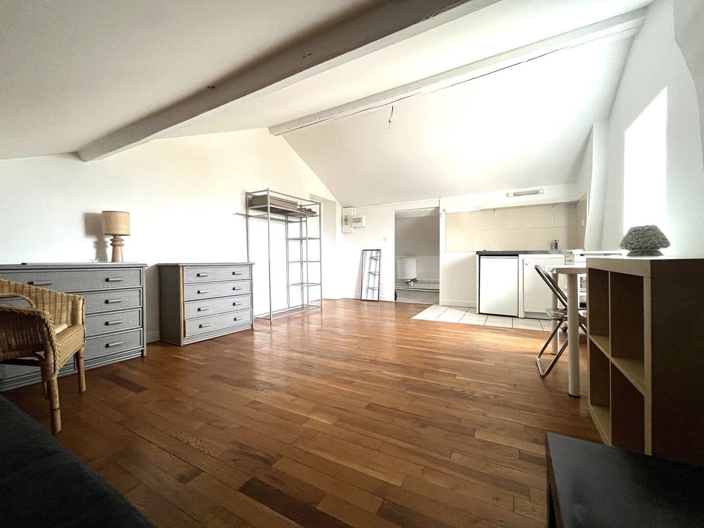 Appartement 1 pièce 31 m² · à Caluire-Et-Cuire · 31,1 m² · 110 000 €