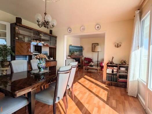 Appartement à vendre 188 000 € 5 pièces 3 chambres 97 m² Étage 4/5 Parc des Expositions Lanester 56600