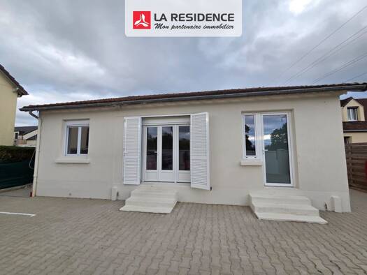 Duplex à louer 950 € 3 pièces 2 chambres 37 m² RDC/1 Coignières 78310