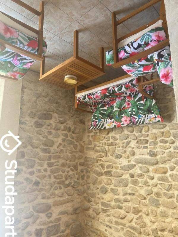 Appartement 1 pièce 24 m² · à Lézan · 24 m² · 400 €