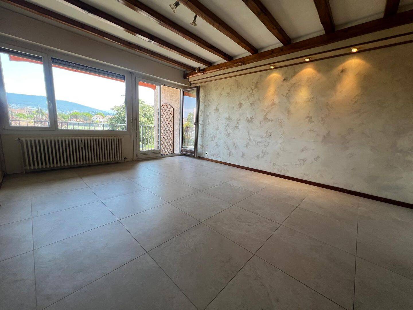 Appartement 3 pièces 77 m² · à Gaillard · 76,7 m² · 1 695 €/mois