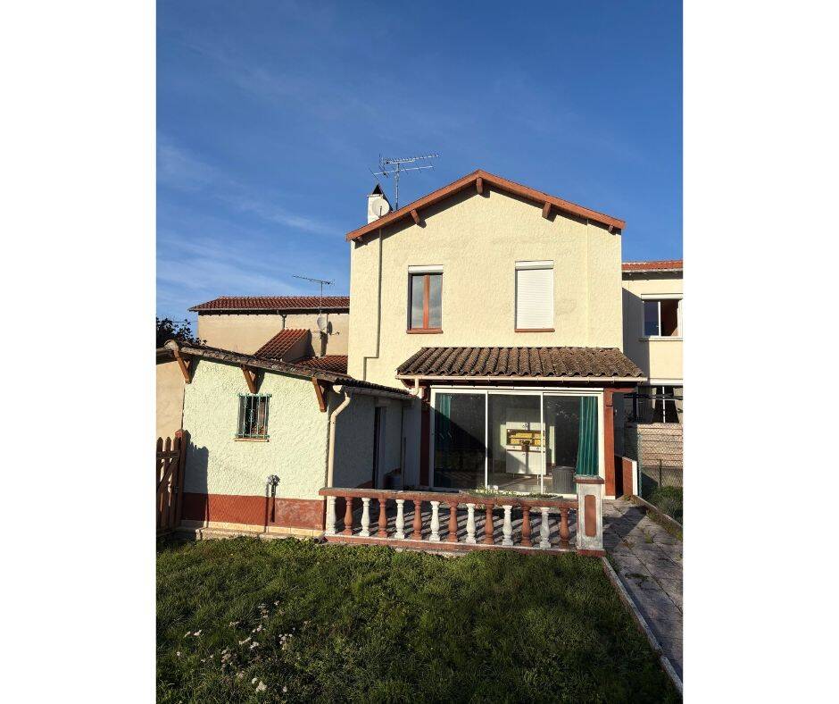 Maison 4 pièces 174 m² · à Revel · 173,8 m² · 170 000 €