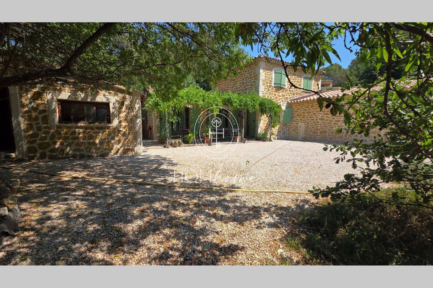 Maison 5 pièces 121 m² · à La Bouilladisse · 121 m² · 884 000 €