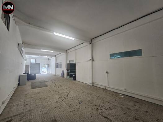 Entrepôt à louer 2 390 € 150 m² d'espace de stockage Le Lamentin 97232