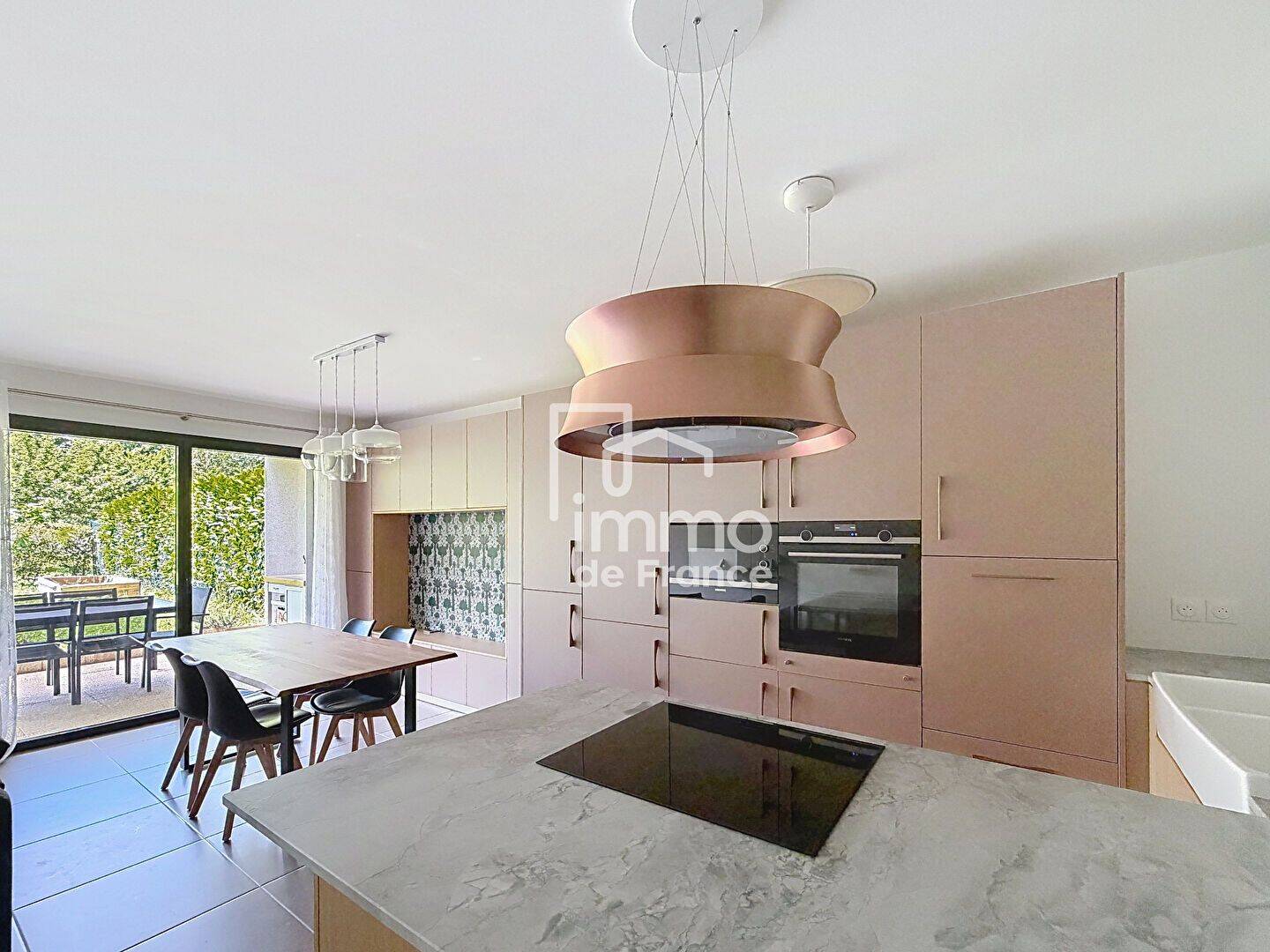 Appartement 3 pièces 70 m² · à Beaumont · 69,8 m² · 1 690 €