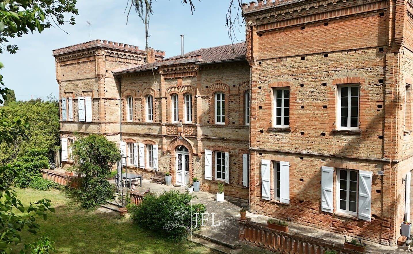 Maison 9 pièces 430 m² · à Verdun-sur-Garonne · 430 m² · 493 000 €