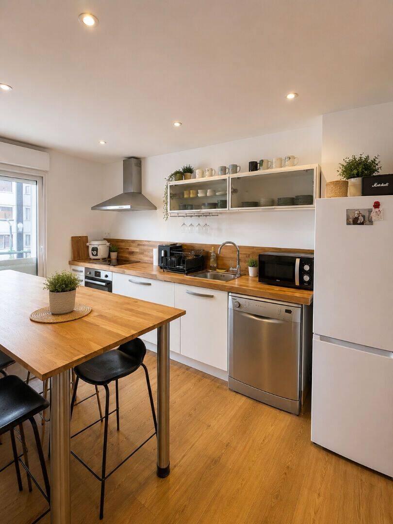 Appartement 2 pièces 50 m² · à Bastia · 50 m² · 720 €