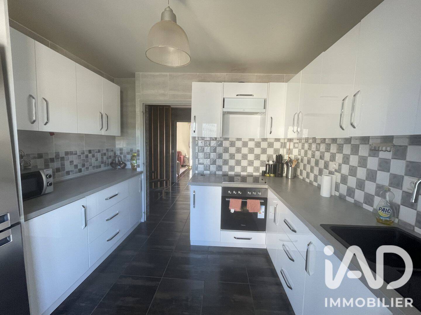 Appartement 6 pièces 121 m² · à La Ricamarie · 121 m² · 129 000 €