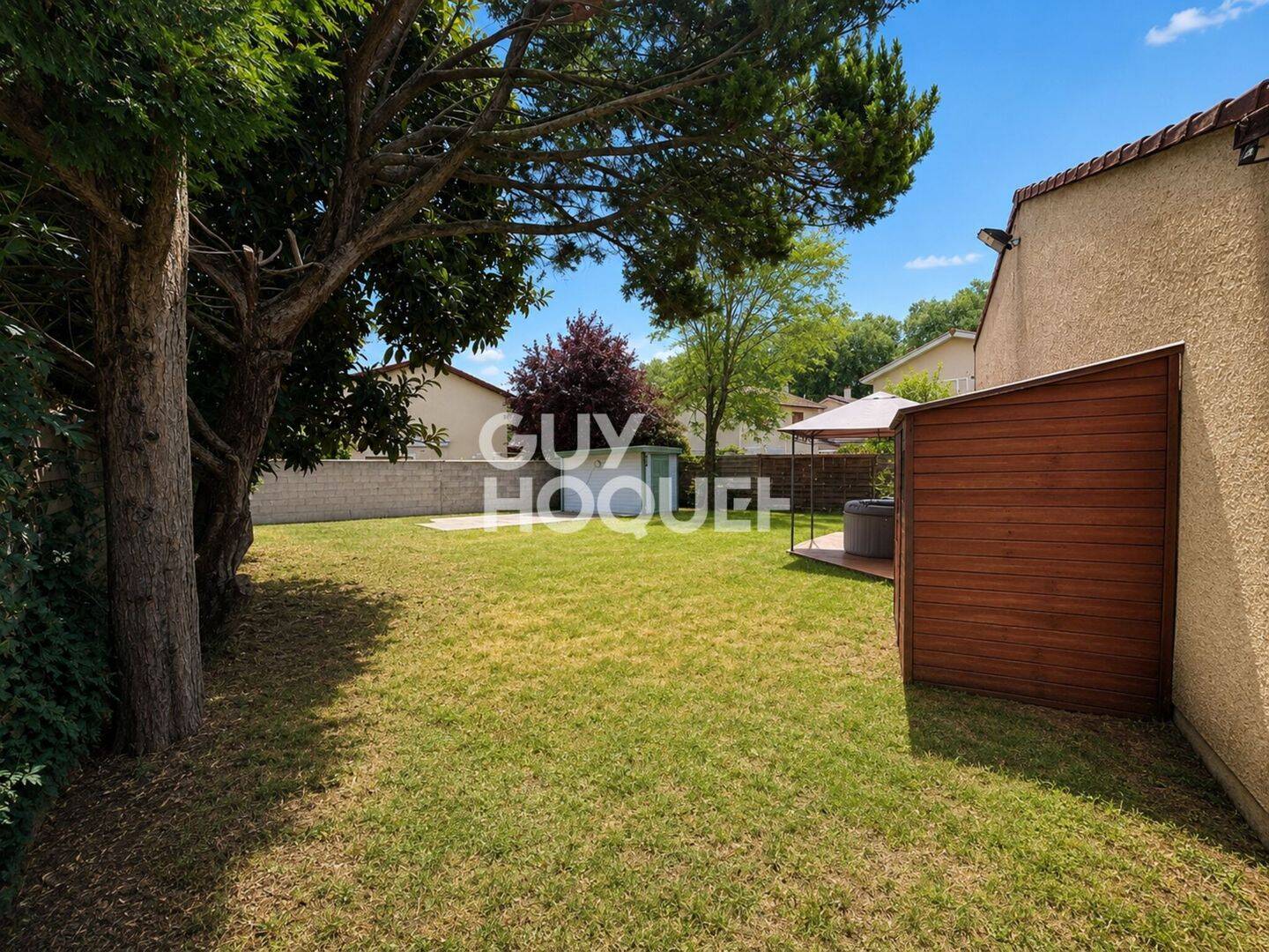 Maison 5 pièces 100 m² · à Vaulx-en-Velin · 99,7 m² · 320 000 €