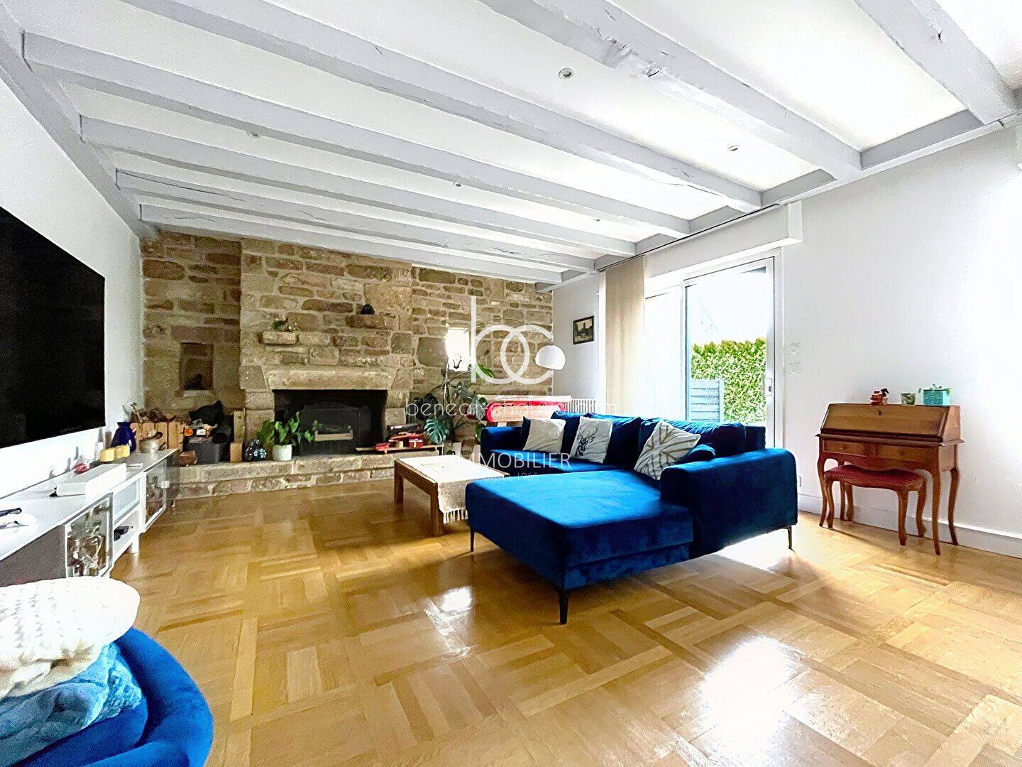 Maison 8 pièces 215 m² · à Ploeren · 215,3 m² · 740 000 €