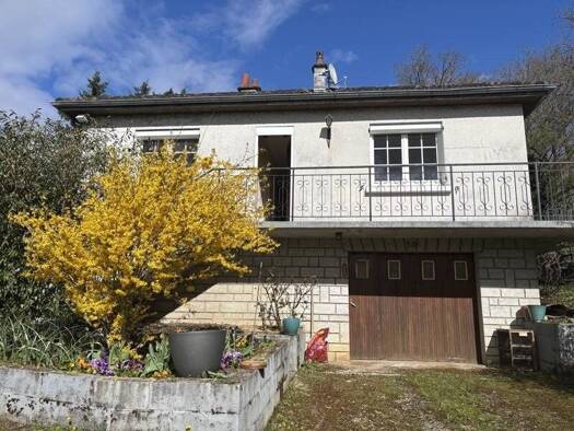 Maison à vendre 96 624 € 3 pièces 2 chambres 84 m² 2 148 m² de terrain Saint-Florent-sur-Cher 18400