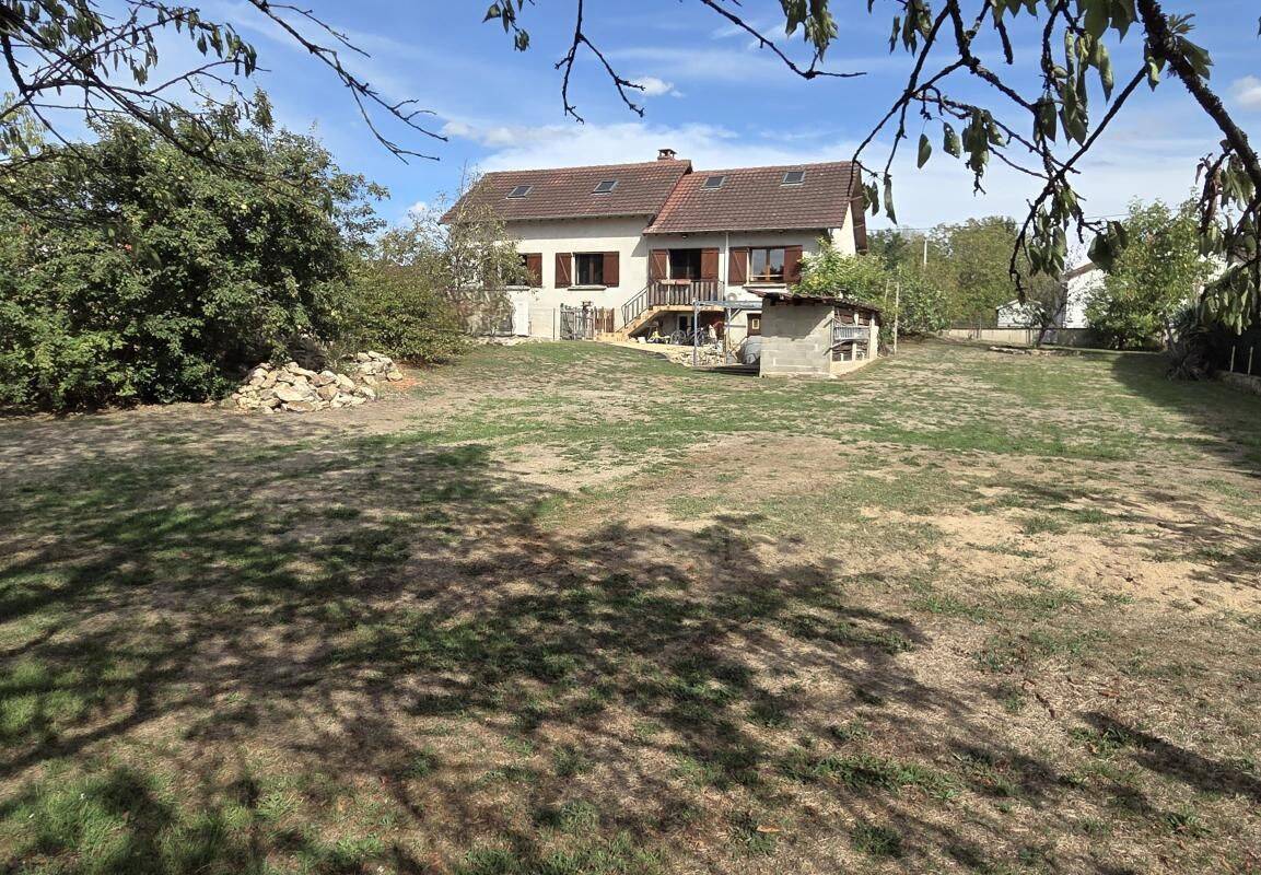 Maison 6 pièces 127 m² · à Saint-Vallier · 127 m² · 176 000 €