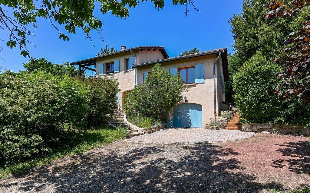 Maison 7 pièces 166 m² · à Sainte-Foy-lès-Lyon · 166 m² · 750 000 €