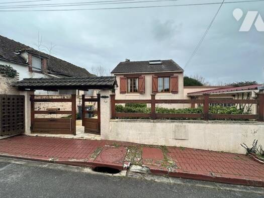 Maison à vendre 145 000 € 5 pièces 2 chambres 95 m² La Tombe 77130