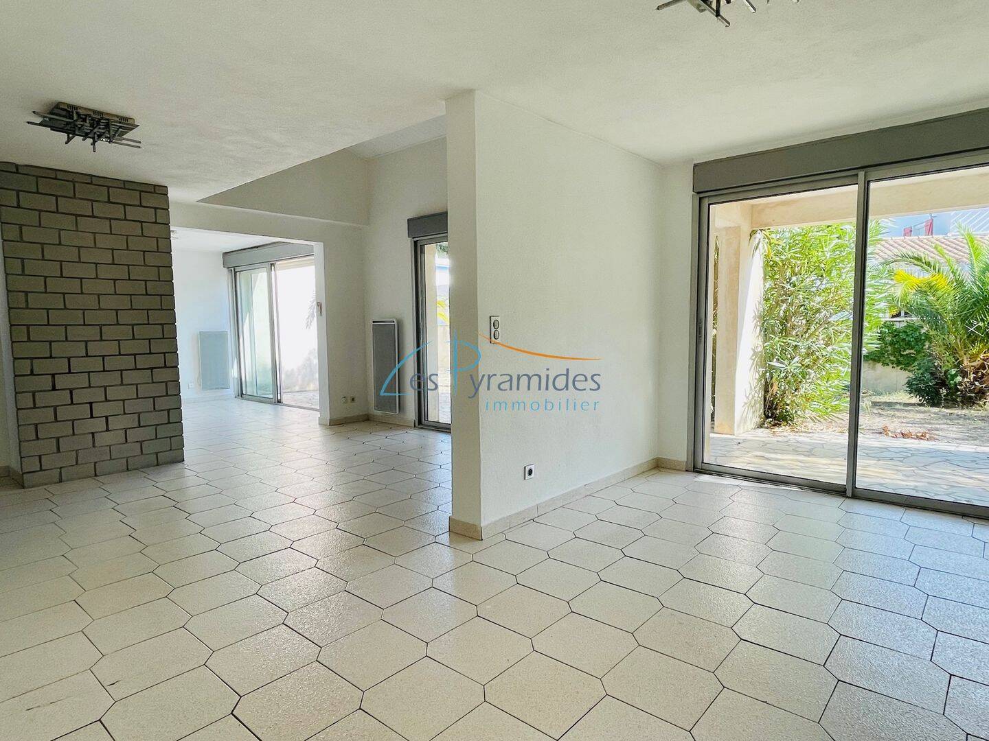 Maison 6 pièces 140 m² · à La Grande-Motte · 140 m² · 1 850 €