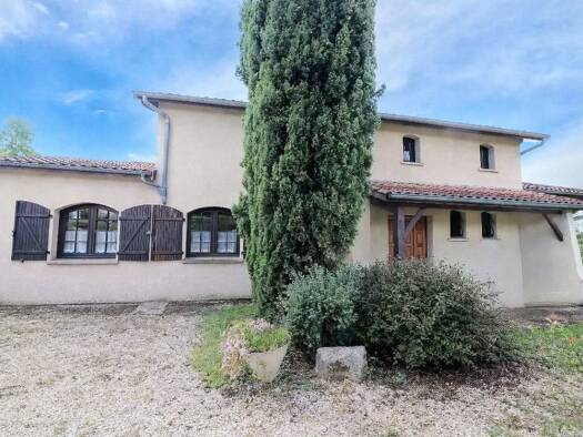 Maison à vendre 378 000 € 9 pièces 6 chambres 247,9 m² 1 526 m² de terrain Salaise-sur-Sanne 38150