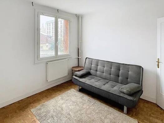 Appartement à vendre 255 000 € 3 pièces 1 chambre 61 m² Étage 2/5 République-Gare-Porte de Paris Saint-Denis 93200
