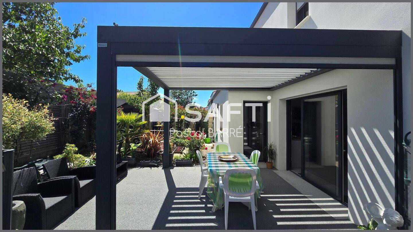 Maison 4 pièces 101 m² · à Les Achards · 101 m² · 299 900 €