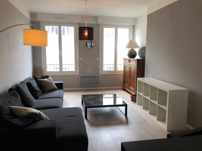 Appartement 6 pièces 130 m² · à Valenciennes · 130 m² · 1 580 €