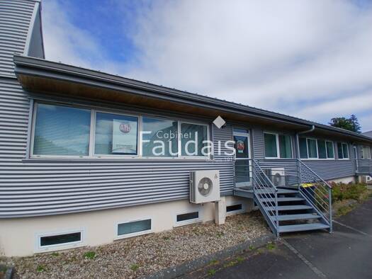 Espace bureau à louer 1 392 € 150 m² de bureaux Agneaux 50180