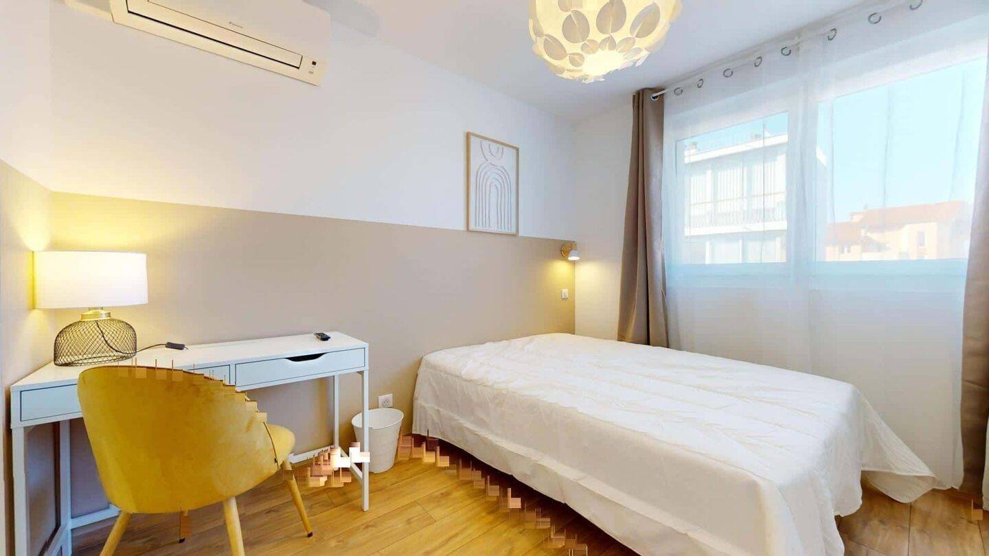 1 pièce 15 m² · à Lyon 8ème Arrondissement · 15 m² · 530 €/mois