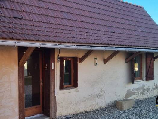 Maison à louer 556 € 3 pièces 2 chambres 54 m² 507 m² de terrain Louhans 71500