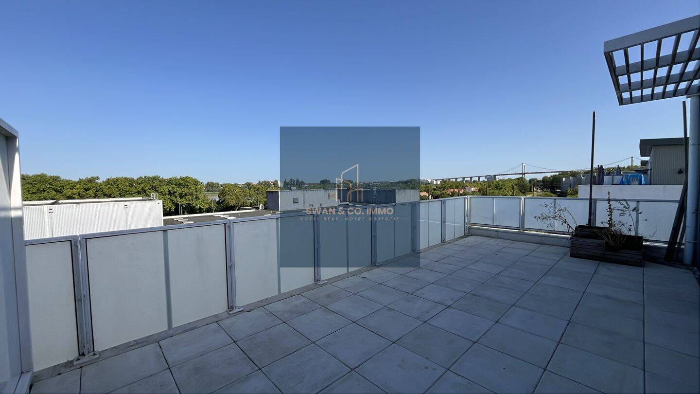 Appartement 5 pièces 107 m² · à Lormont · 106,7 m² · 1 380 €