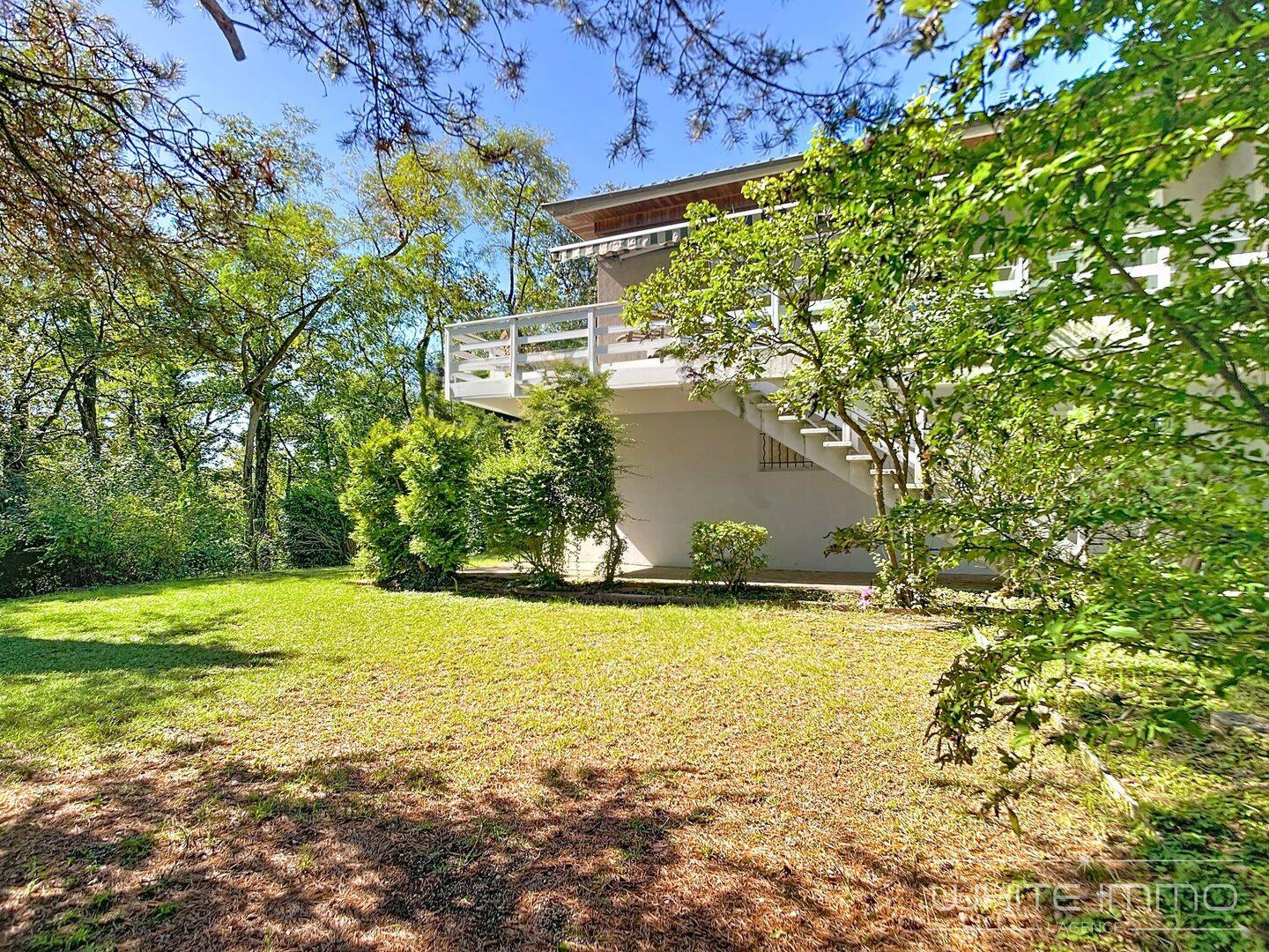 Maison 7 pièces 216 m² · à Francheville · 216 m² · 620 000 €