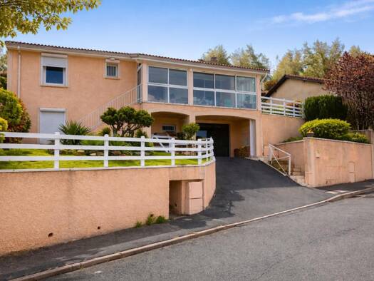 Maison à vendre 265 000 € 5 pièces 4 chambres 101 m² 452 m² de terrain Terrenoire Saint-Étienne 42100