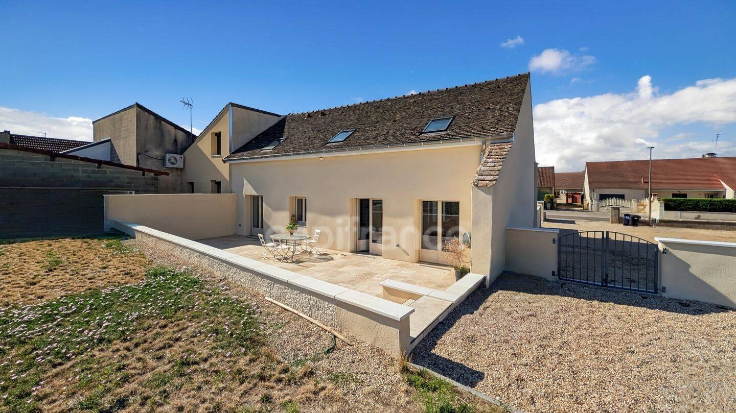 Maison 5 pièces 160 m² · à Saint-Marcel · 160 m² · 349 000 €