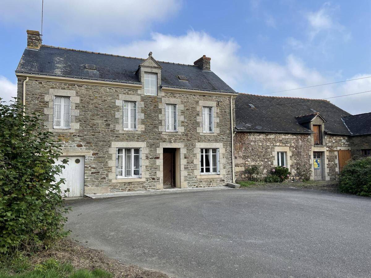 Maison 6 pièces 138 m² · à Saint-Étienne-du-Gué-de-l'Isle · 138 m² · 99 040 €