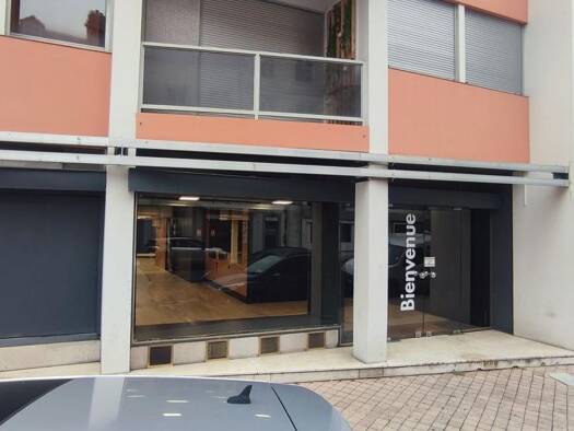 Local commercial à louer 1 380 € 145 m² de surface de vente Centre-Marcadieu-Marne Tarbes 65000