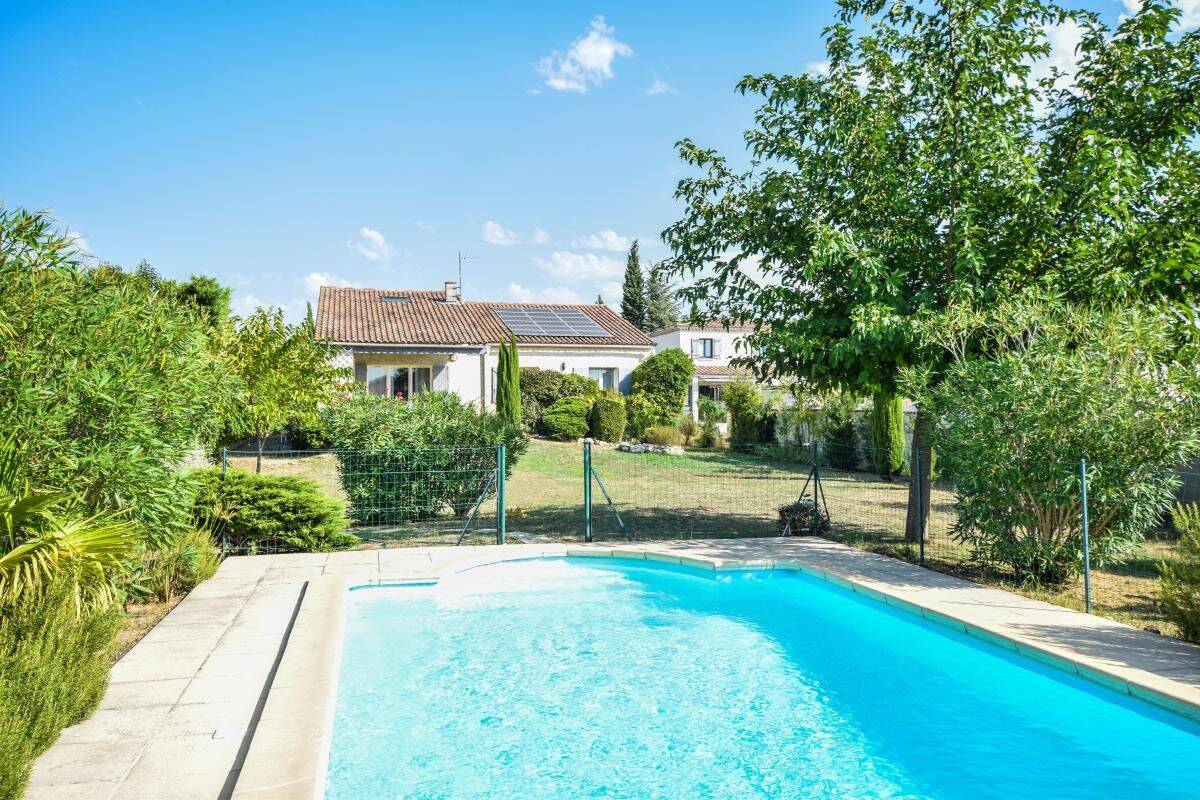 Maison 4 pièces 150 m² · à Rochefort-du-Gard · 150 m² · 440 000 €